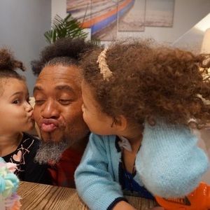 Meet your Posher, Serge